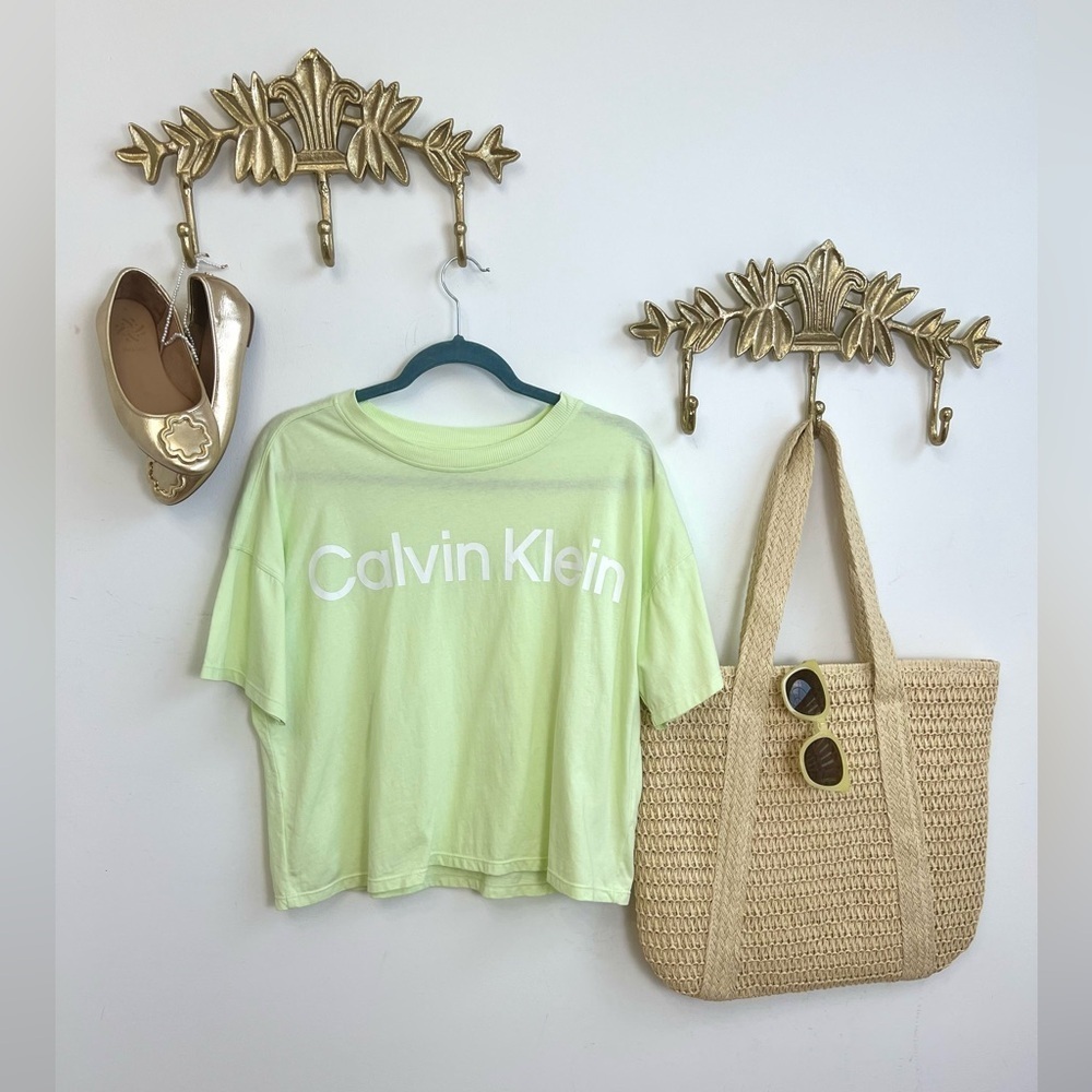 Calvin Klein 100%cotton t shirt M